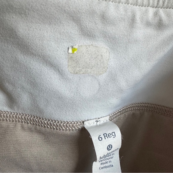 Lululemon Speed Up Short *2.5" Inseam Size 6 in White - Picture 9 of 12